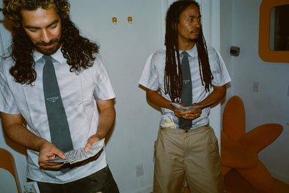 LIL-LONDON (tie shirt)