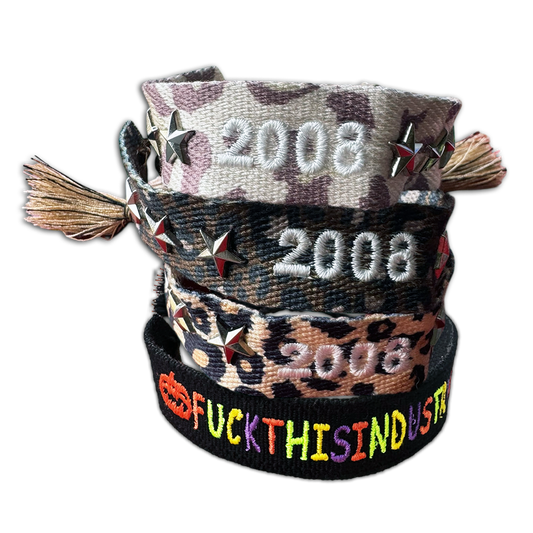 *FRIENDSHIP BRACELETS!*